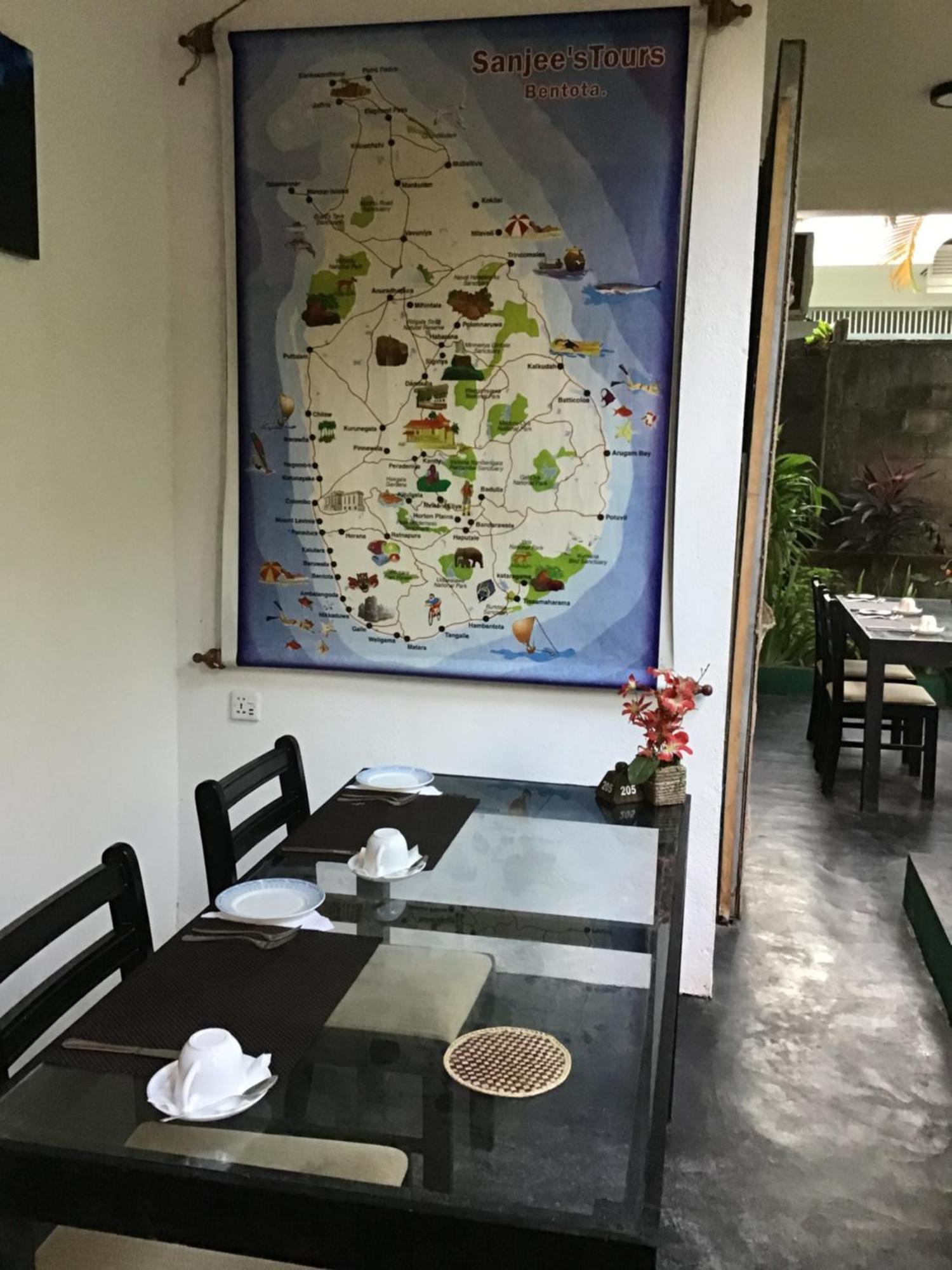 Sanjeehome & Lanka Ayurveda, Bentota Exteriör bild