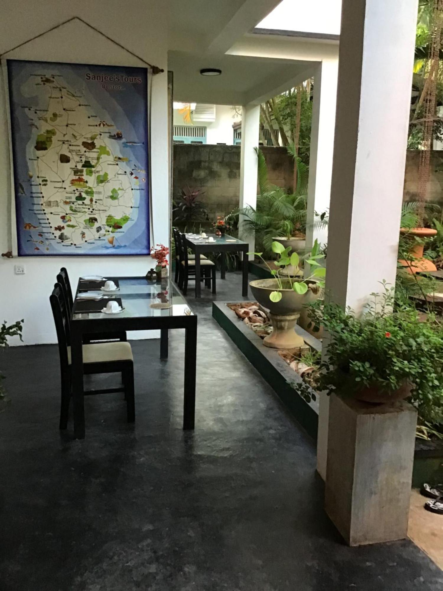 Sanjeehome & Lanka Ayurveda, Bentota Exteriör bild